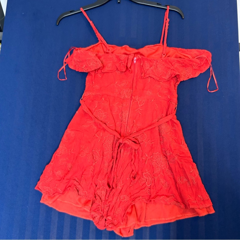 Mi ami Women’s Red Lace‎ Off-Shoulder Romper Size S